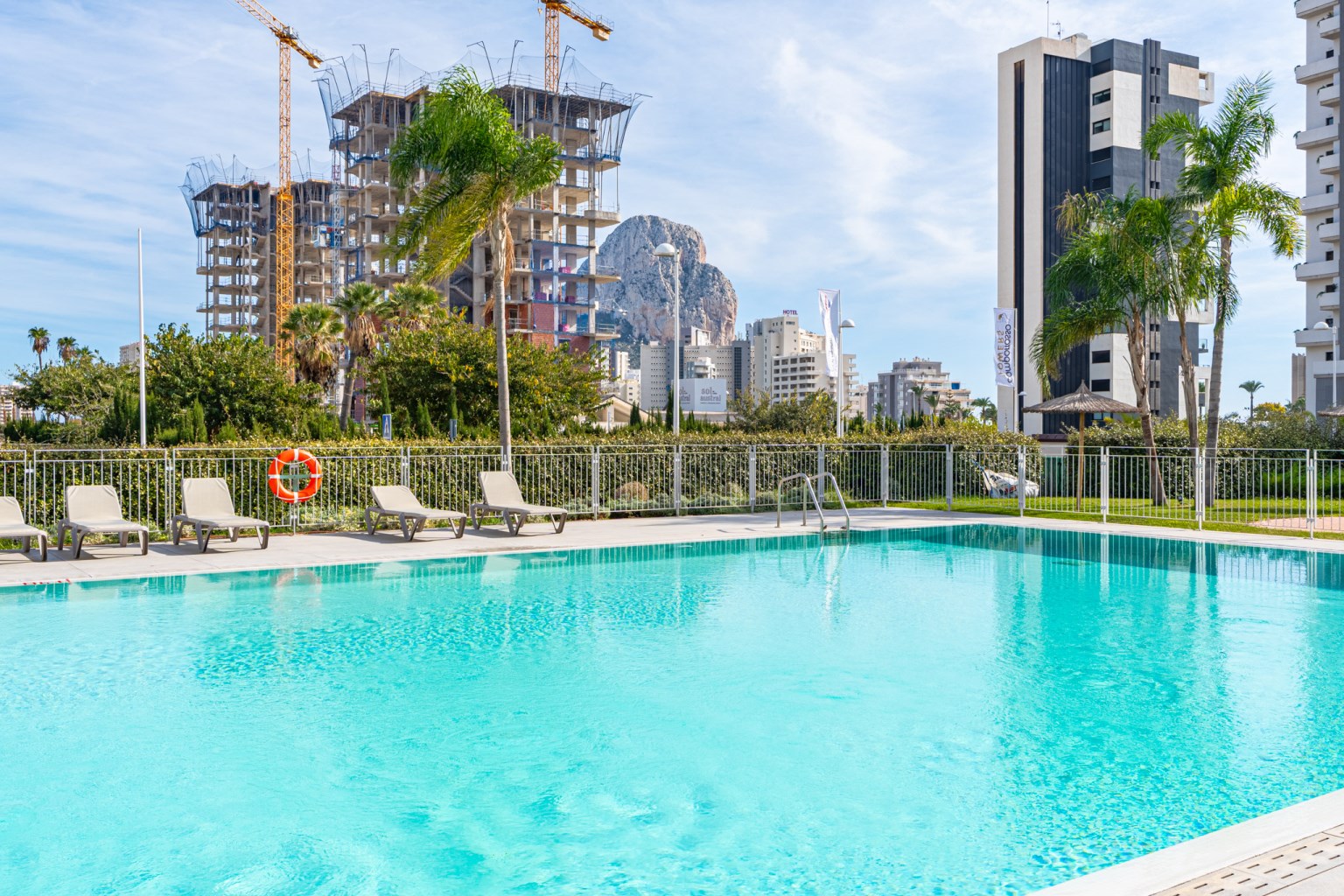 Modern 3-bedroom apartment with terrace and high-end features - Sunrise Tower, Calpe, just steps from the beach - Photo 7