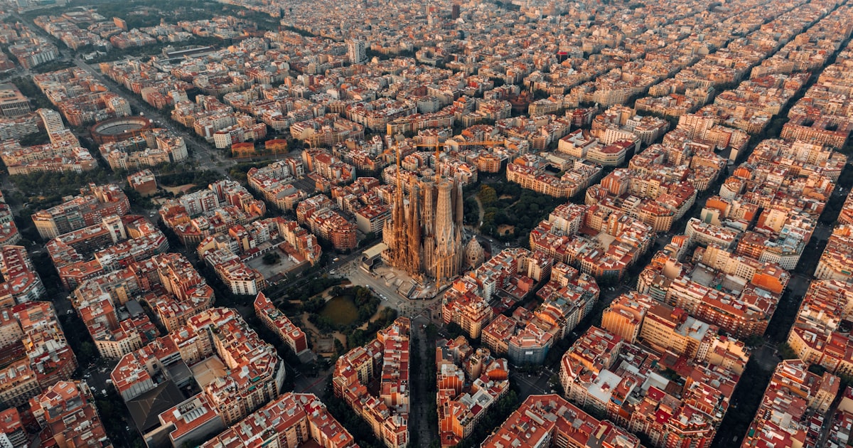 Retire to Spain from USA 2026: Save 50% on Living Costs