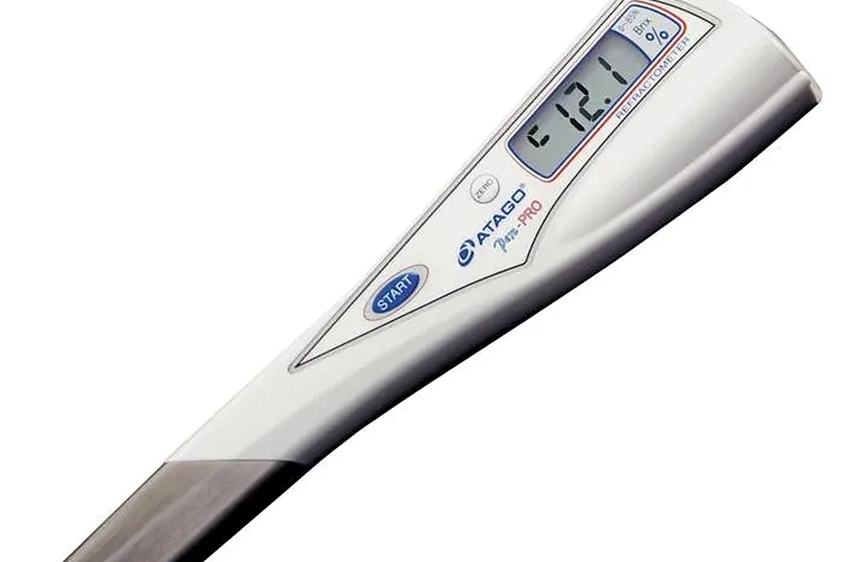 Tyčinkový digitální refraktometr Atago Pen-Pro s LCD displejem a tlačítkem START