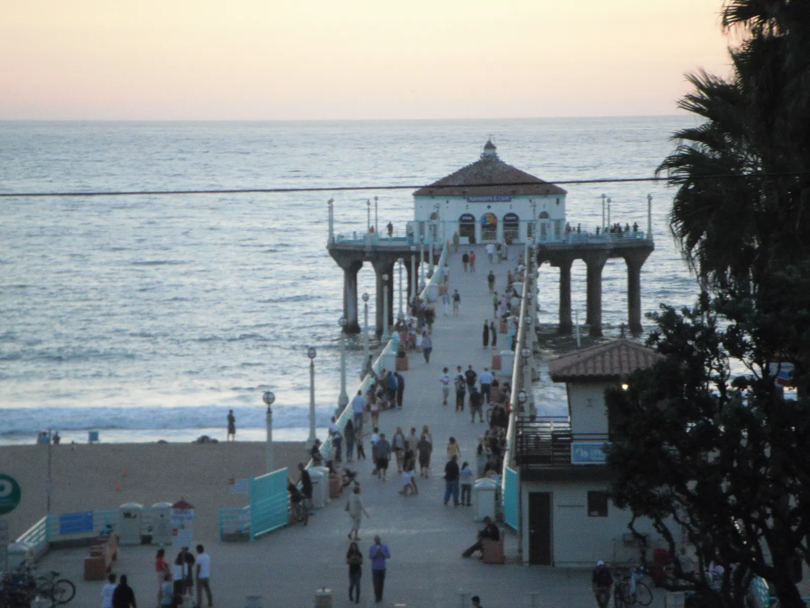 Manhattan Beach — Save The Day Restoration service area