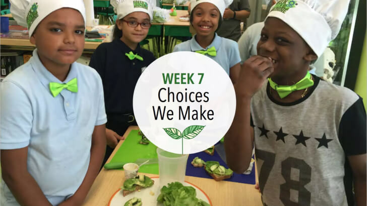Students preparing fresh food in the classroom