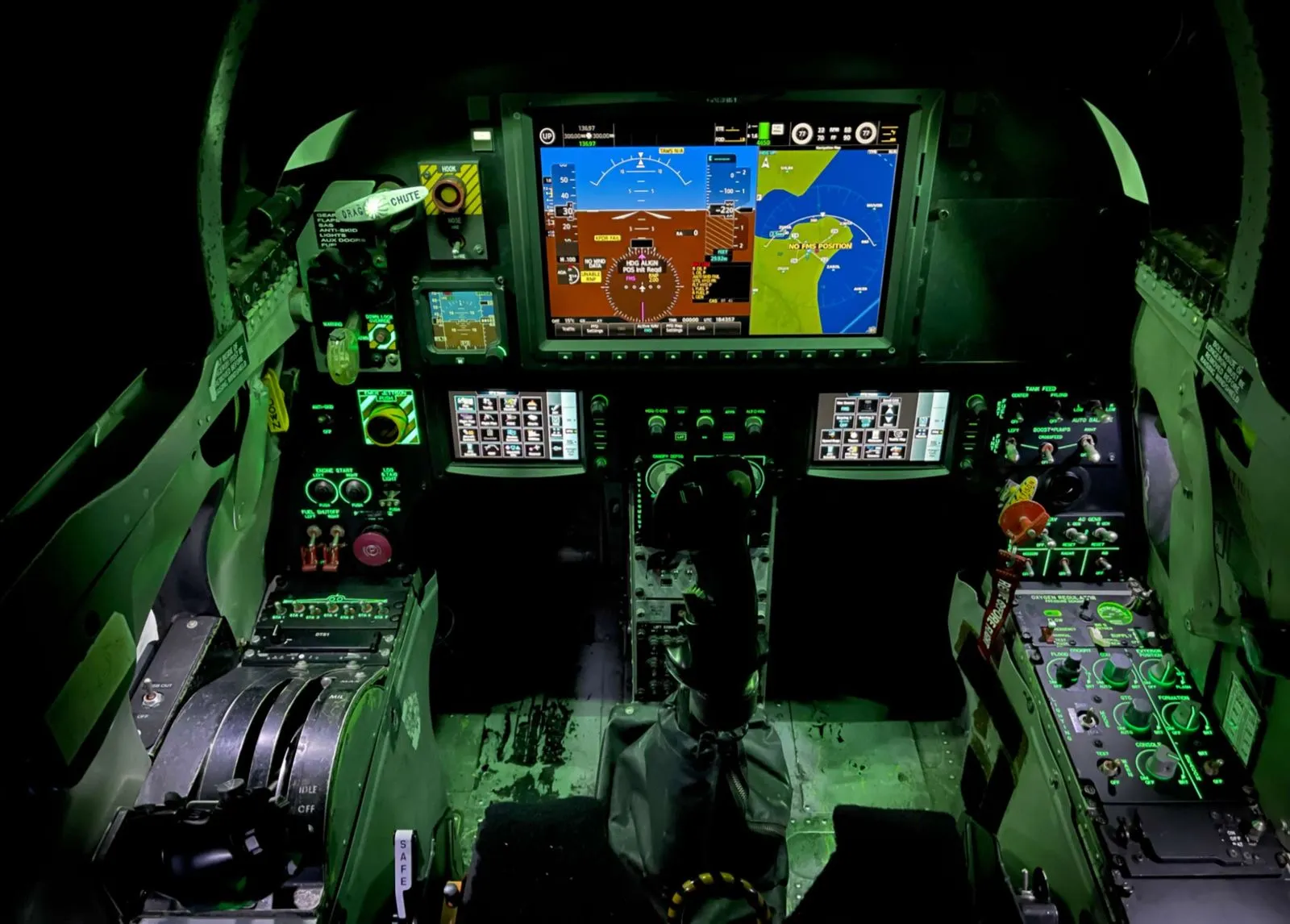 AIM cockpit of upgrading F5 jet