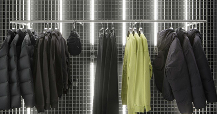 Fashion clothing rack