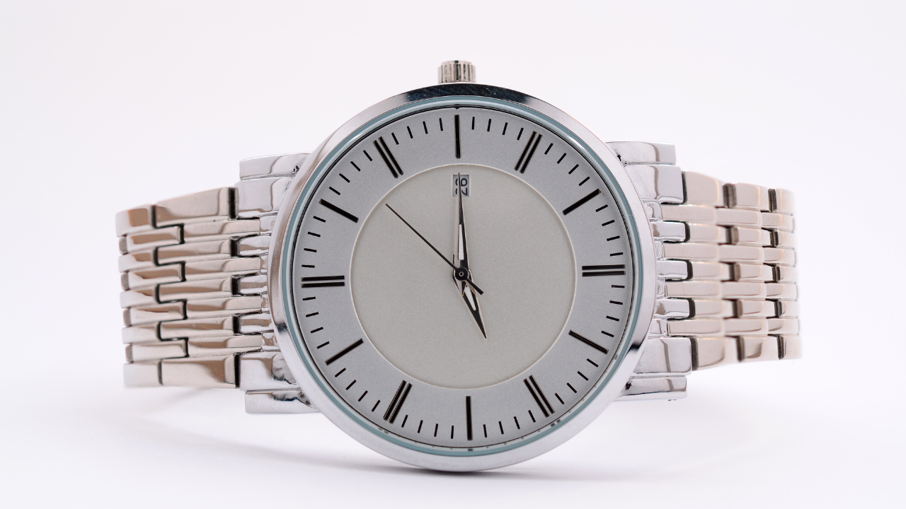 Silver stainless steel watches with metal bracelets
