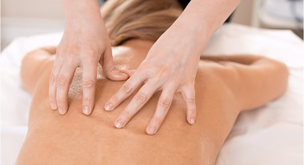 Wohltat für den Rücken – Rückenmassage im Privat-Spa des Chalet Schönbuchet
