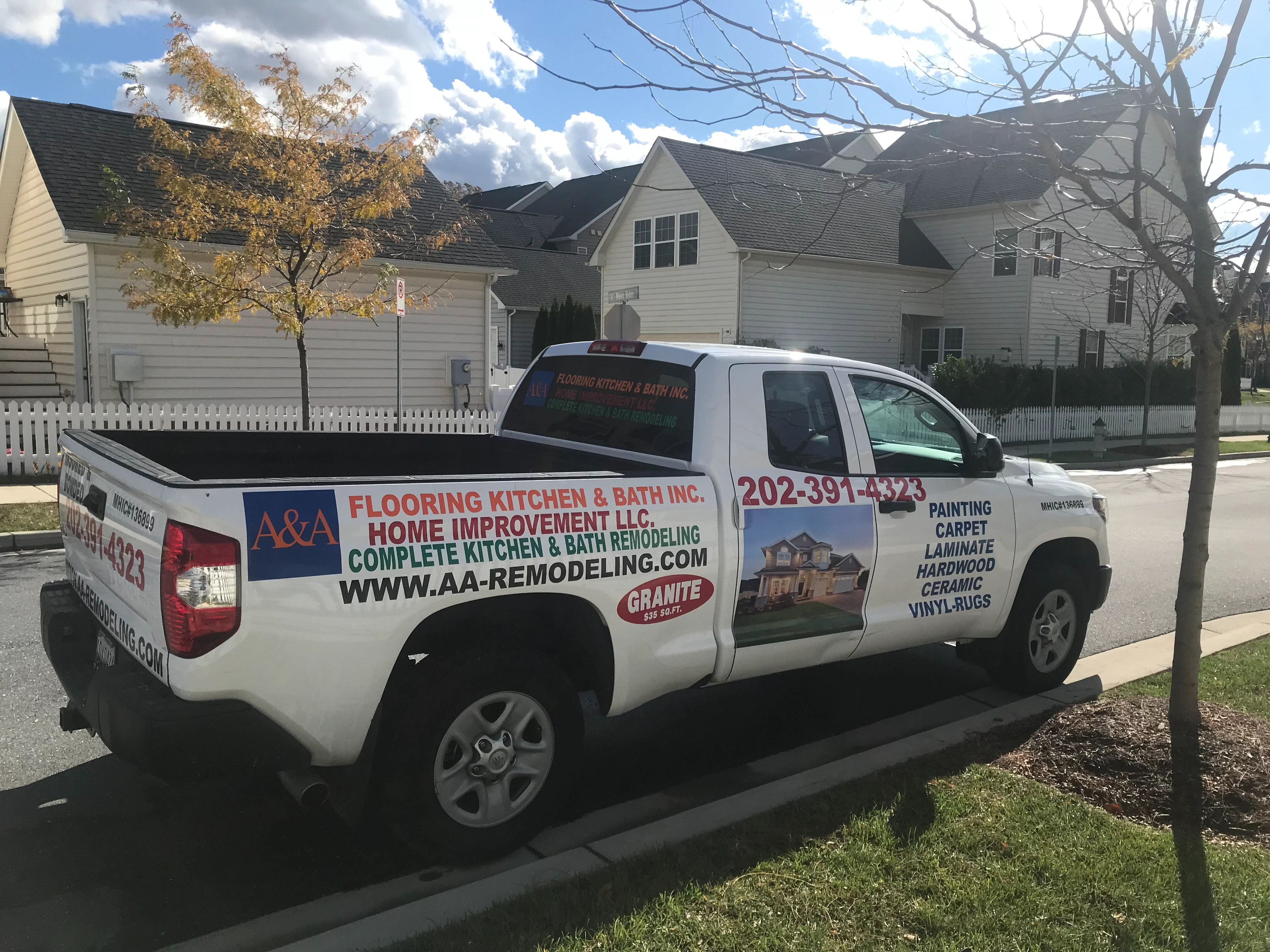Custom fleet signs and vehicle graphics for business fleets