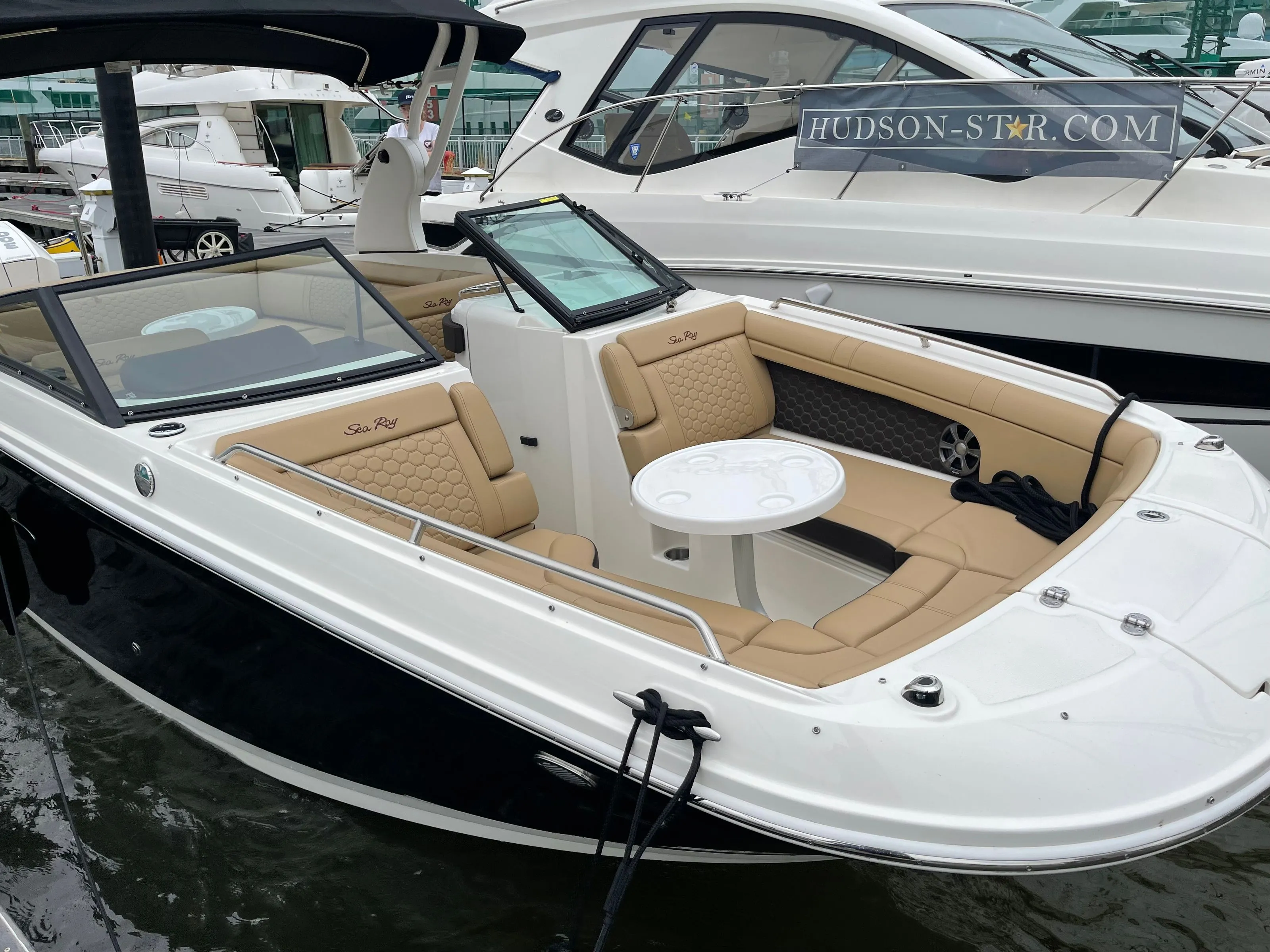 Manhattan Mermaid - the best value in boat rentals for NYC