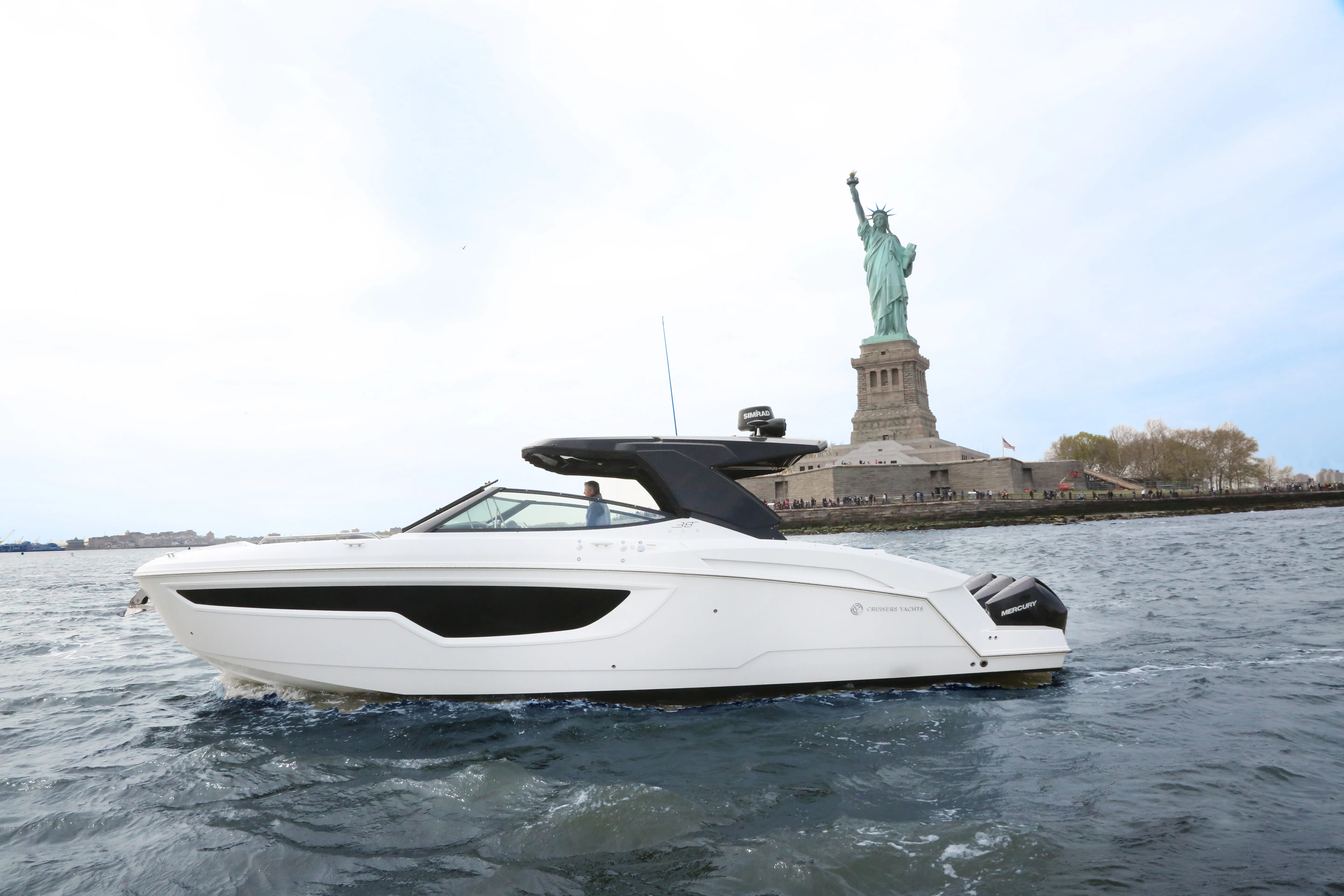The Hudson Star at the Statue of Liberty is the perfect yacht rental
