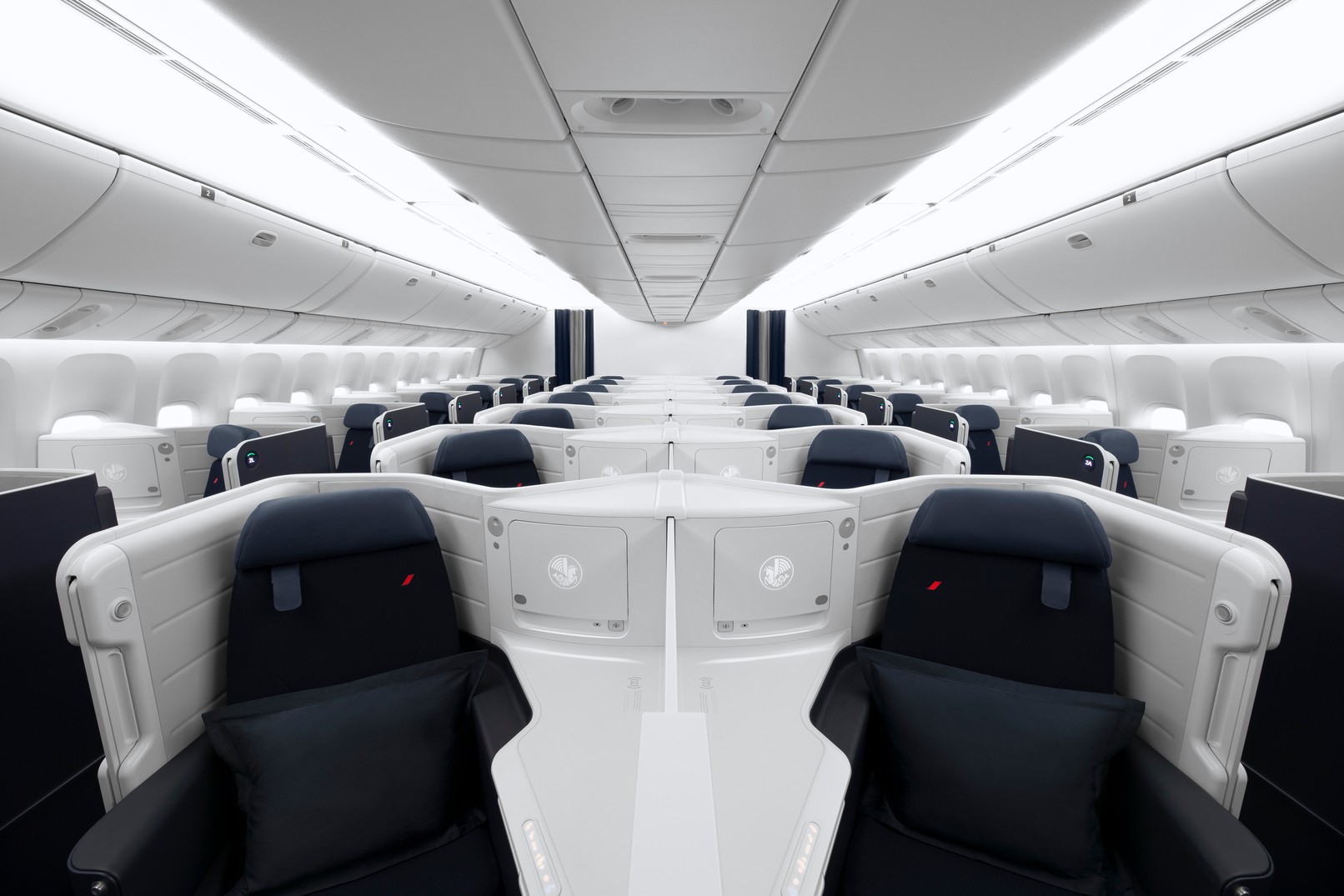 Air France Business Class on the Boeing 777 — fully flat bed cabin, luxury long-haul travel