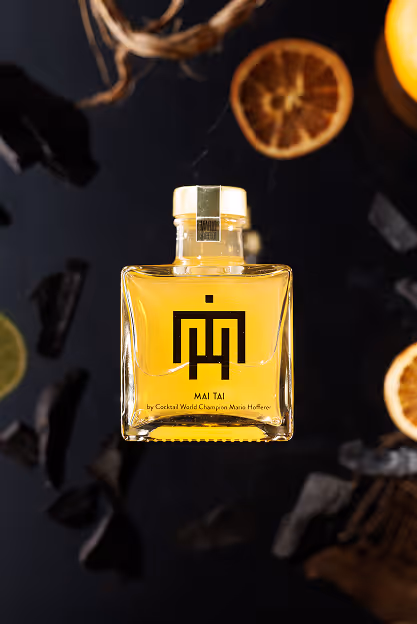 Image of the bottled cocktail mai tai.