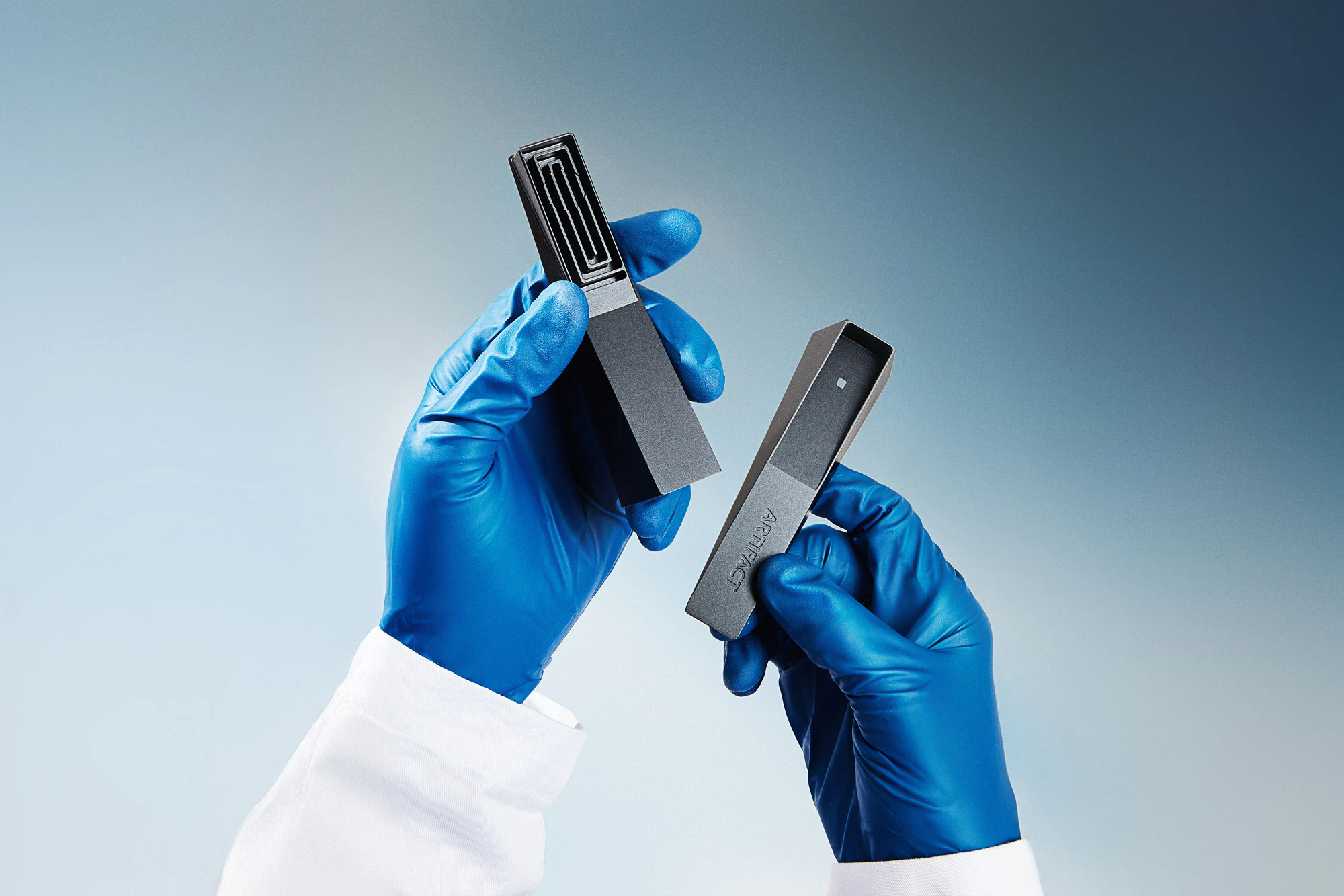 magnetic smoking pipe separating into two parts for cleaning