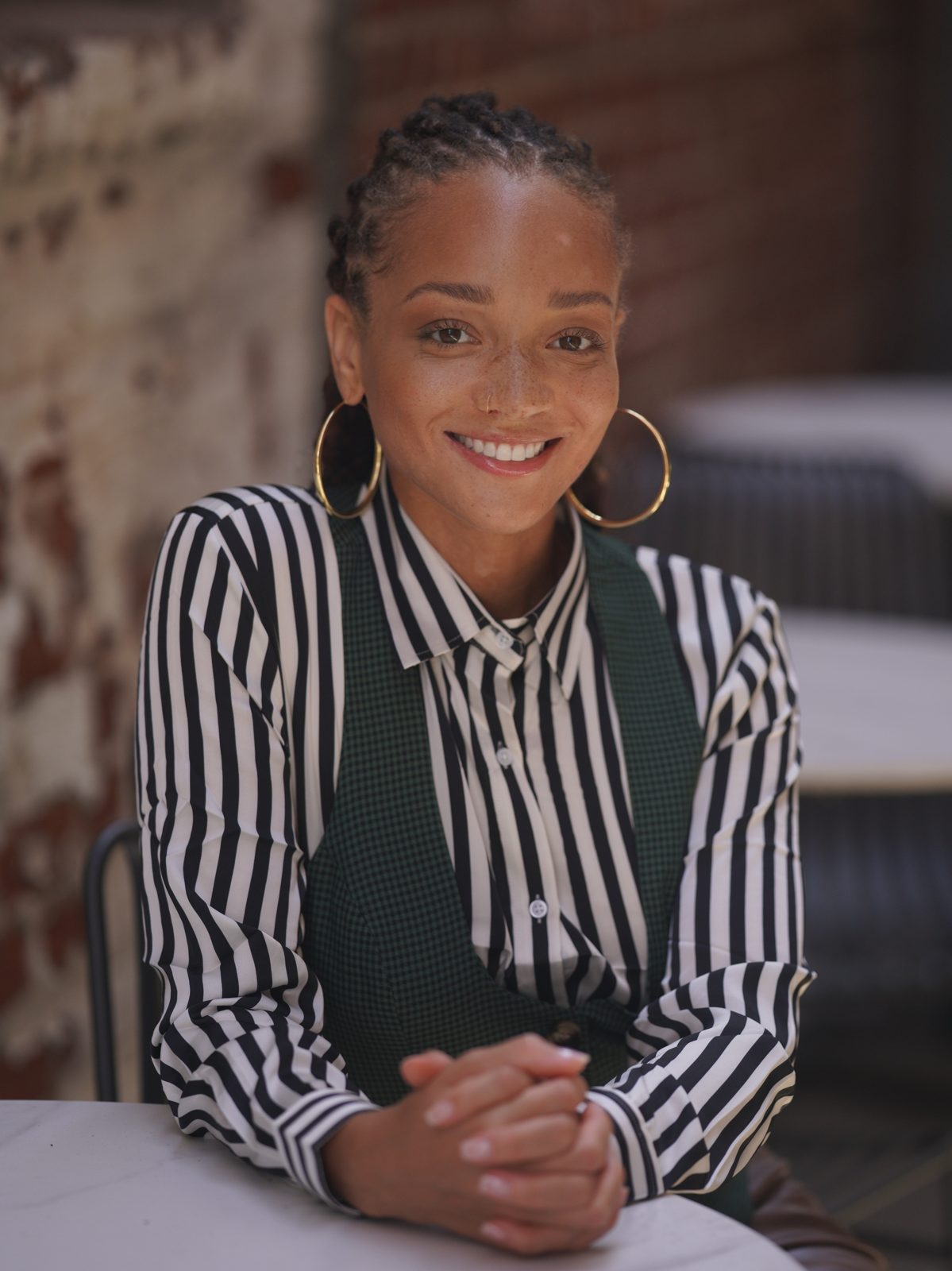 Erika, founder of The Vibe Curator co.