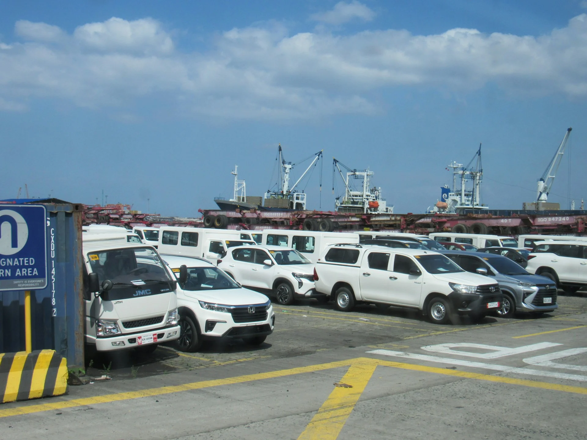 Multi-Vehicle Fleet Procurement — UAE