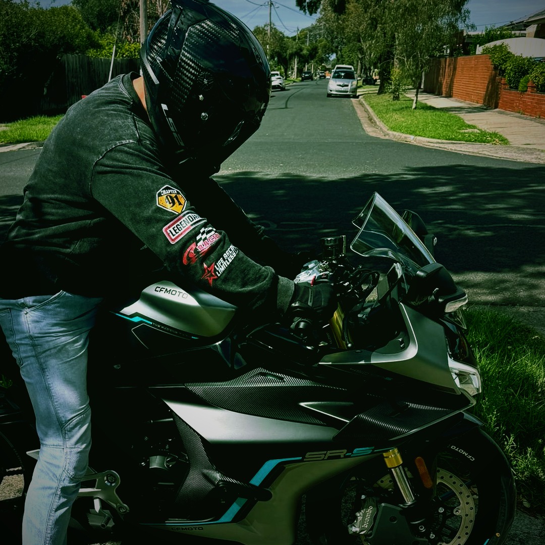 Aboude on his CFMoto SR-S 450