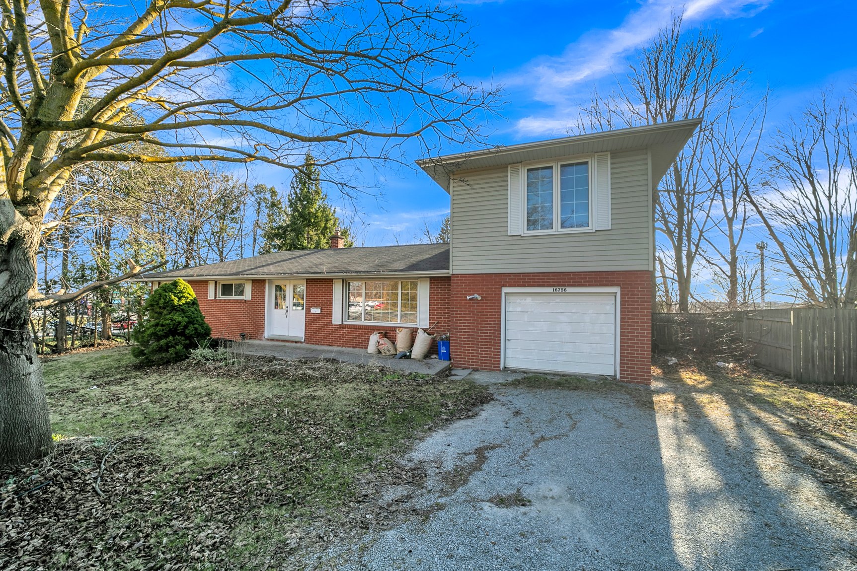 Existing conditions at 16756 and 16764 Bayview Avenue.
