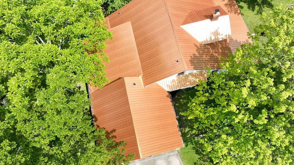 Bronze classic panel metal roof on a home in Clarksville, Tennessee