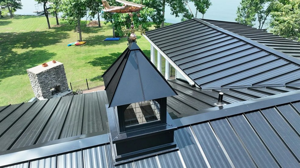 Black standing seam lake house roof and accent detail in Hendersonville, Tennessee