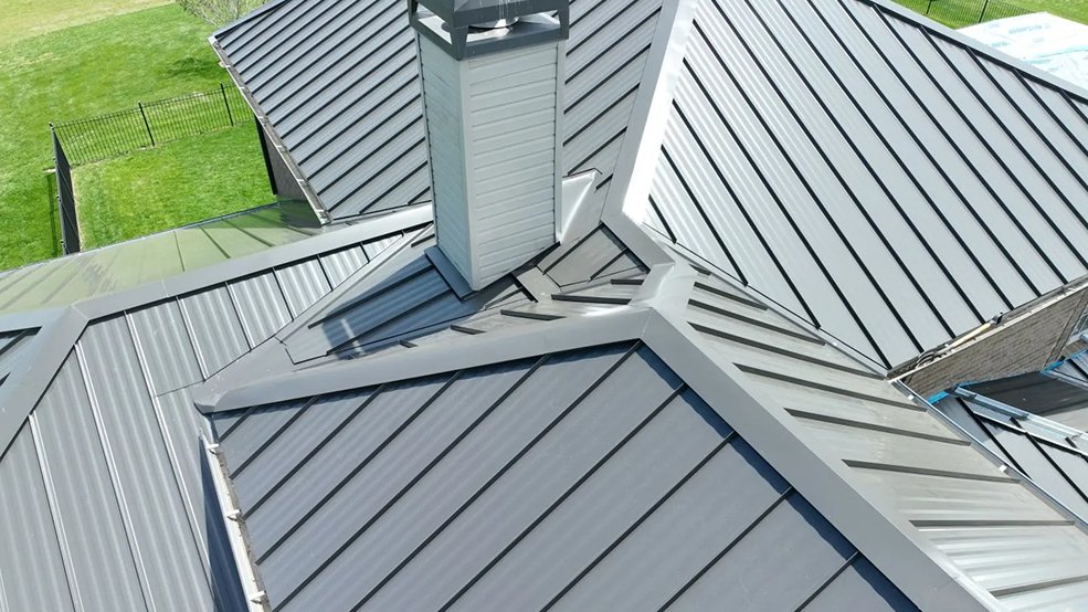 Bronze standing seam metal roof on an estate property in Belle Meade, TN