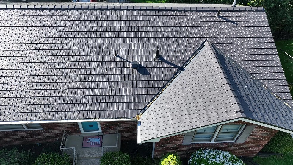 Metal shingle roof on a brown home in Murfreesboro, Tennessee