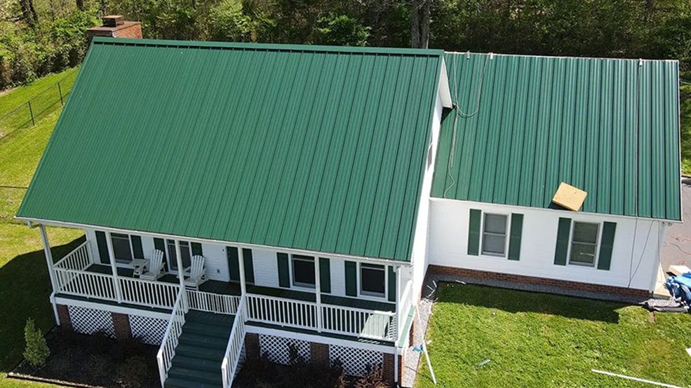 Green standing seam metal panel color and seam
