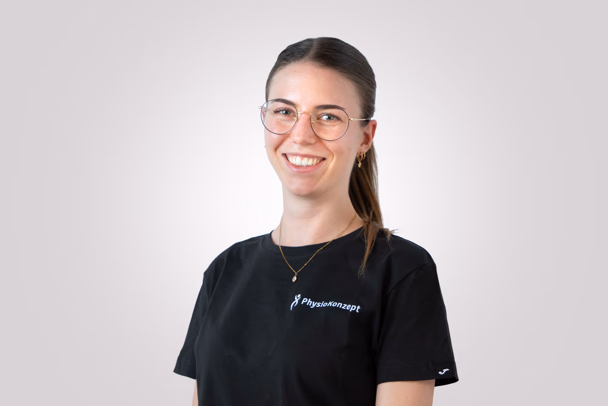 Physiotherapeutin Maren von PhysioKonzept