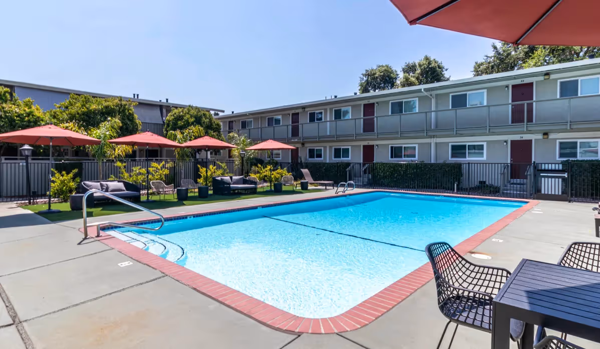 Pool with seating