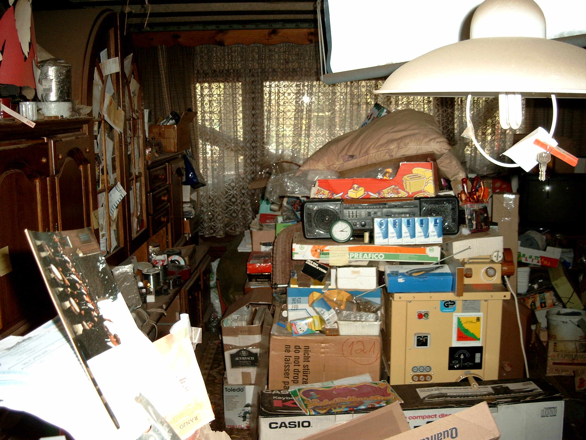 decluttering services