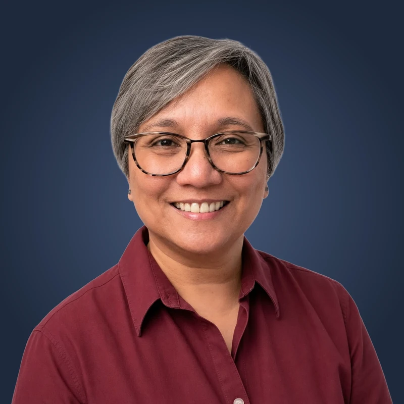 Headshot of Doris Espiritu, Controller
