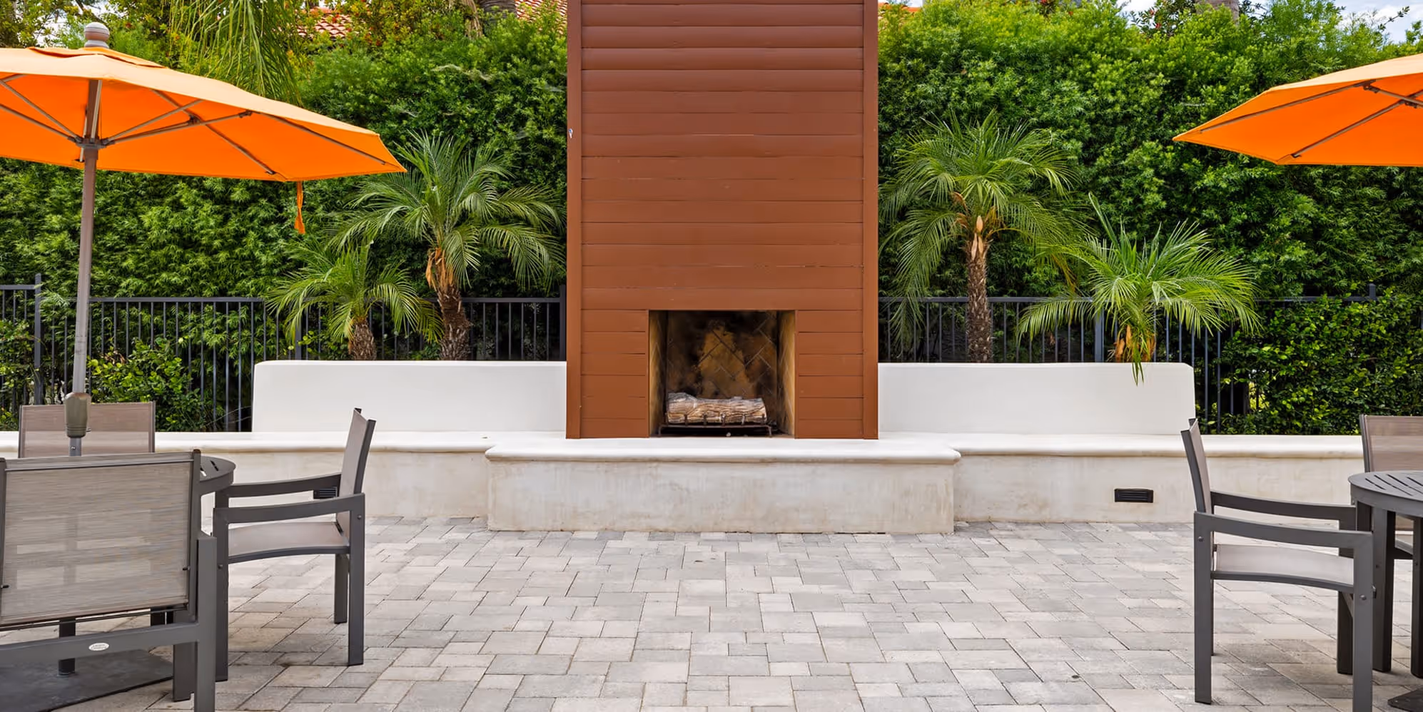 Outdoor fireplace