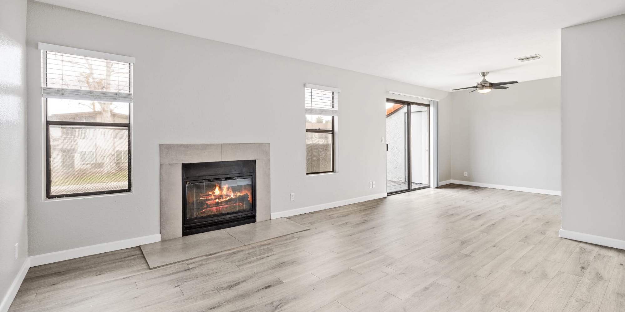 Empty living room with view fire place