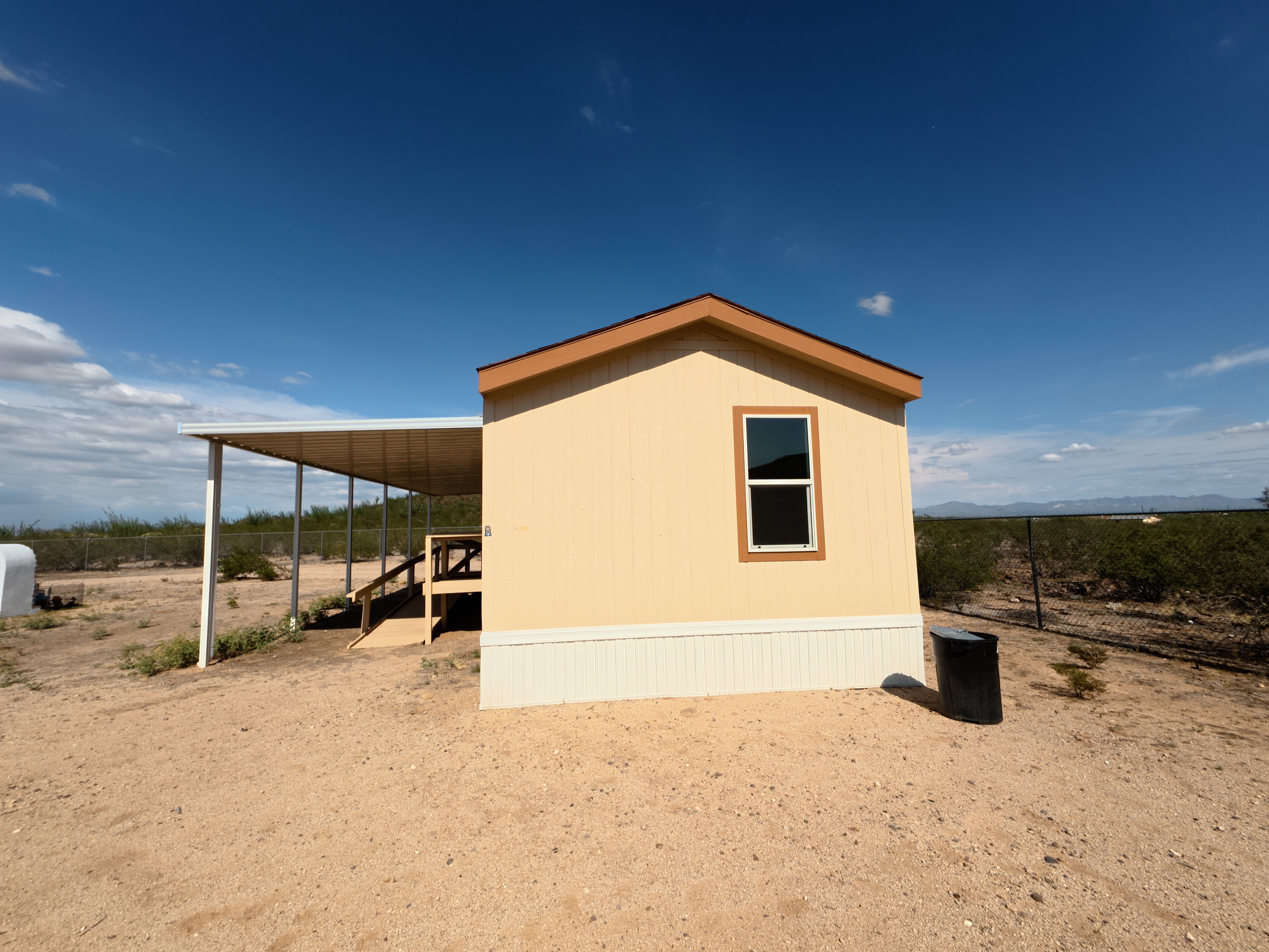 Beautiful 3 Bed / 2 Bath Mobile Home – Tucson, AZ