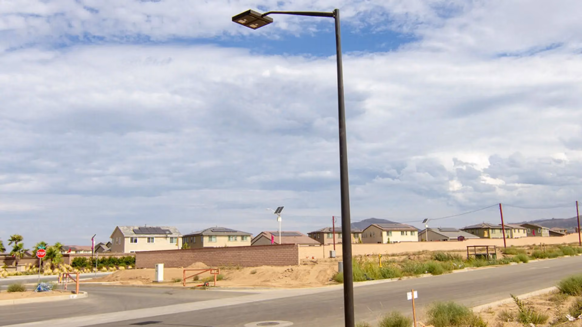 FLT solar streetlights installed along road in growing Canadian city