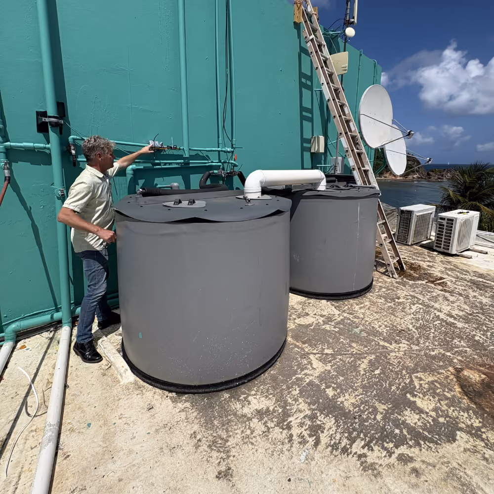 Thermal Tank On Roof In PR
