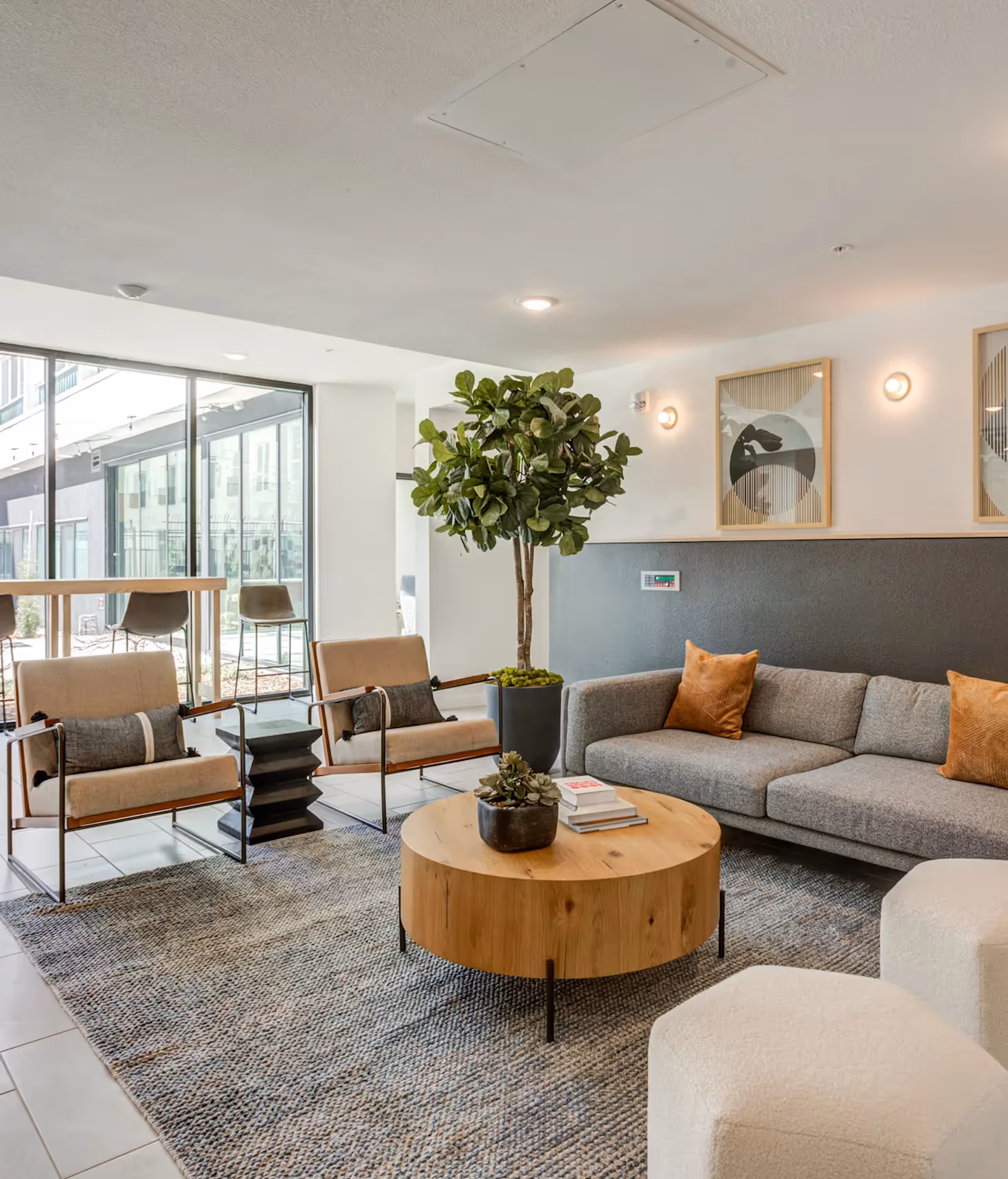 Clubhouse with lounge seating