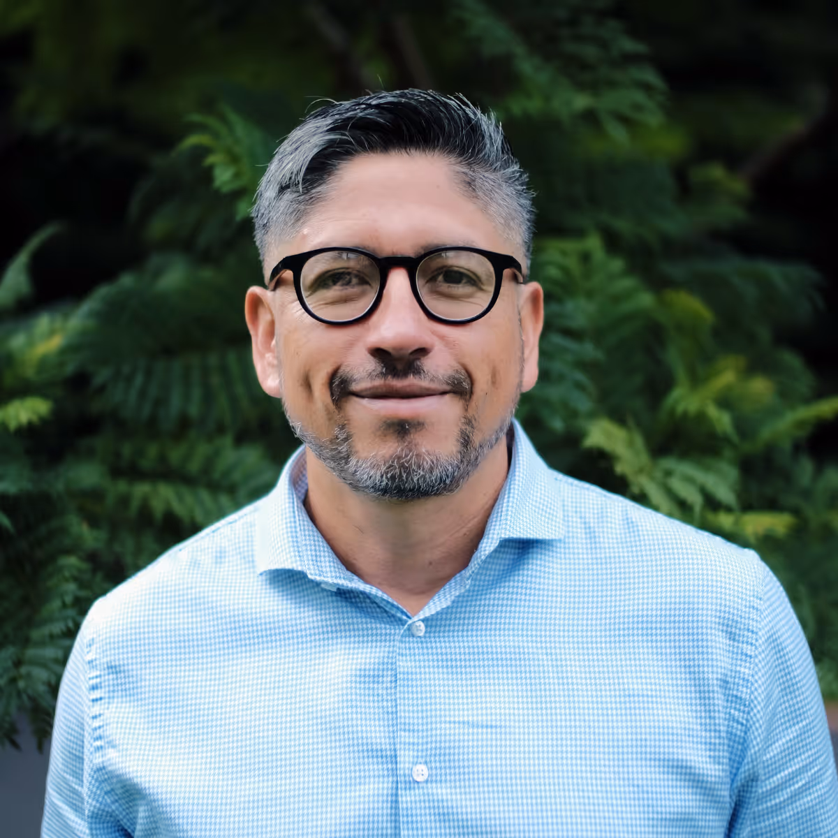 Portrait of Vladimir Moscoso, Principal Consultant at Pangolin Associates.