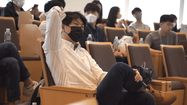릴리즈 이후 팀 개편을 하던 날. 간만에 마음이 편했다.