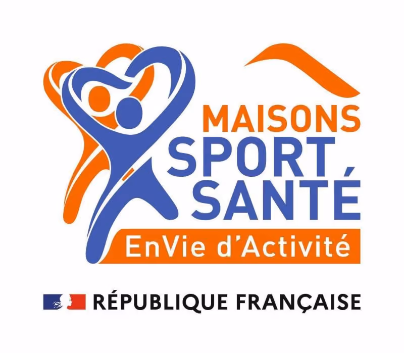 Logo Maisons Sport Santé EnVie d'Activité with abstract human figures forming a heart shape