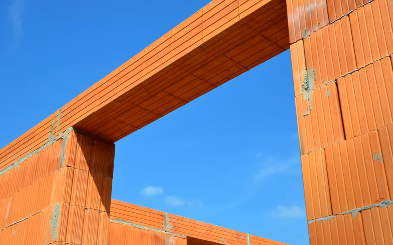 Mauerwerk im Rohbau als Grundlage für stabile Maurerarbeiten und Bauausführung durch MFM Bau GmbH