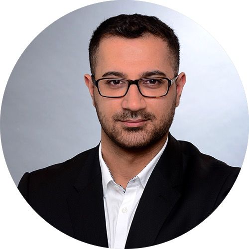 Geschäftsführer Farshad Farokhruz von MFM Bau GmbH für Bausanierung in Hamburg