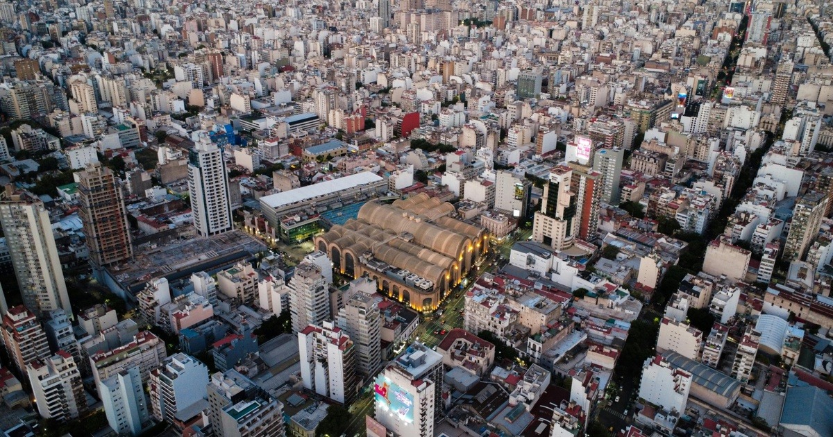 Source: https://www.pexels.com/photo/aerial-view-of-buenos-aires-cityscape-36865190/