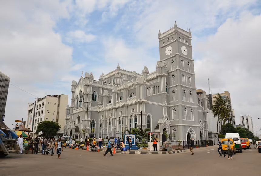 Source: https://unsplash.com/photos/a-large-white-building-with-a-clock-tower-2FPV2fMoHZo