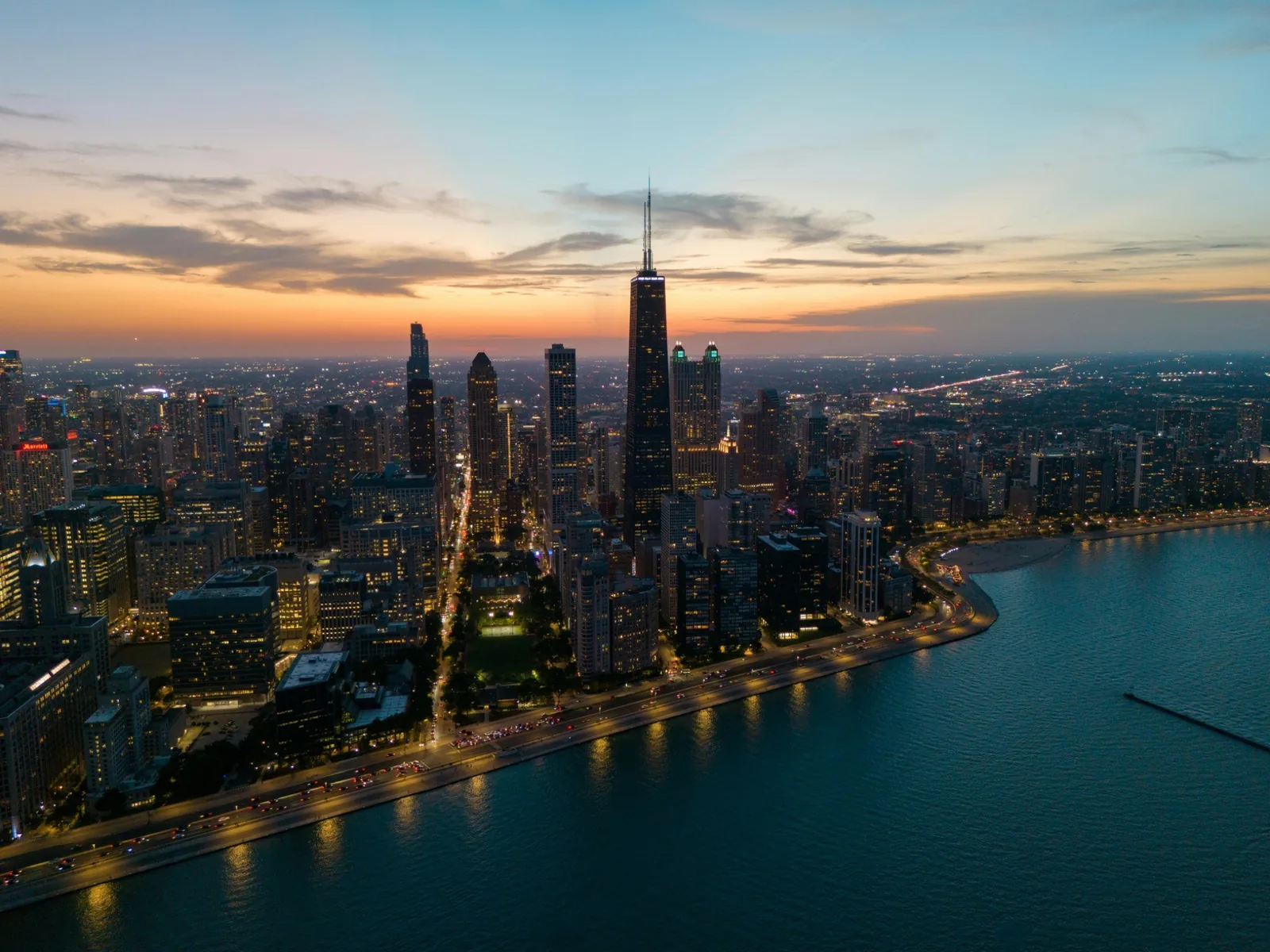 Source: https://www.pexels.com/uk-ua/photo/skyline-29560900/