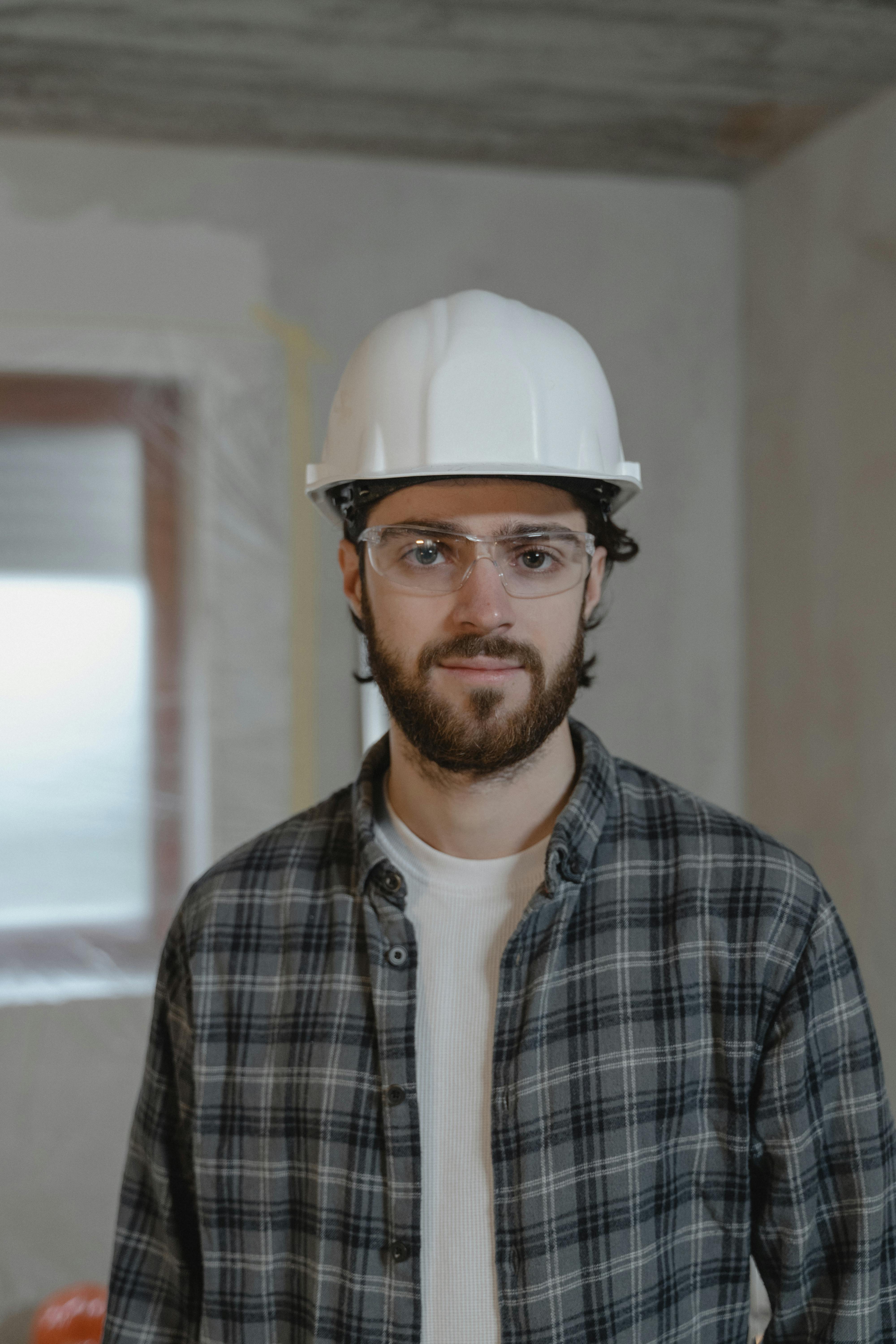 [headshot] image of customer (for a construction company)