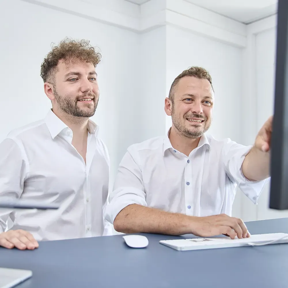 Weltraum.de Inhaber Simon und Nico Wohlleb
