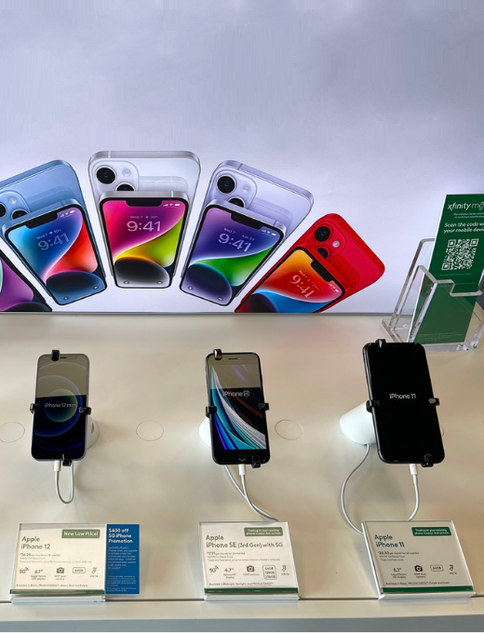 Apple iPhone Promotional Display