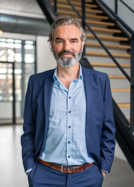 Mr. Arnold van Zandbergen, letselschadeadvocaat bij DLSA
