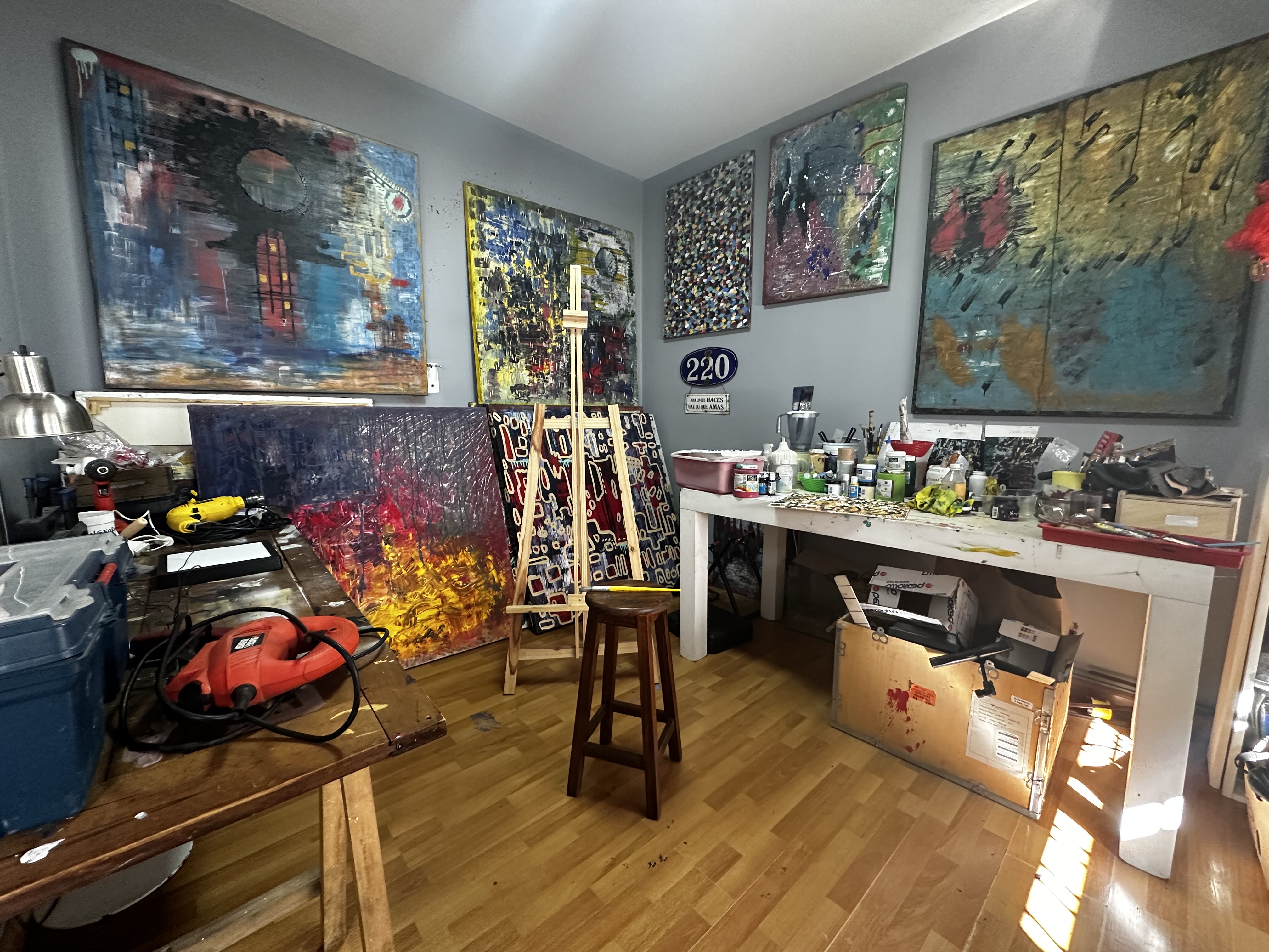 NIX RUO "ROMPER LA VENTANA QUE MIRA AL MUNDO"