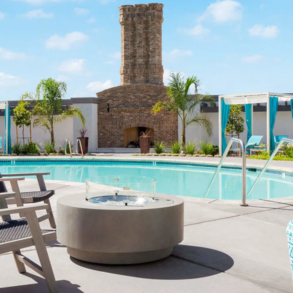 Outdoor BBQ and fireplace