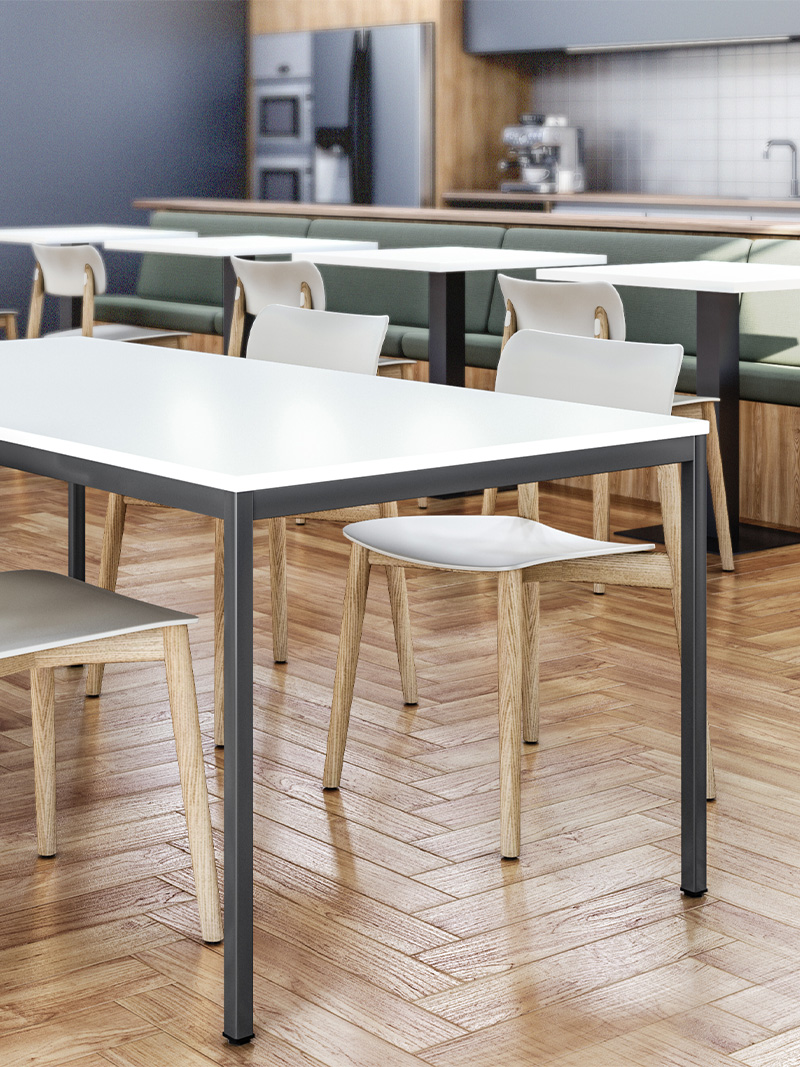 Apron table in a cafeteria.