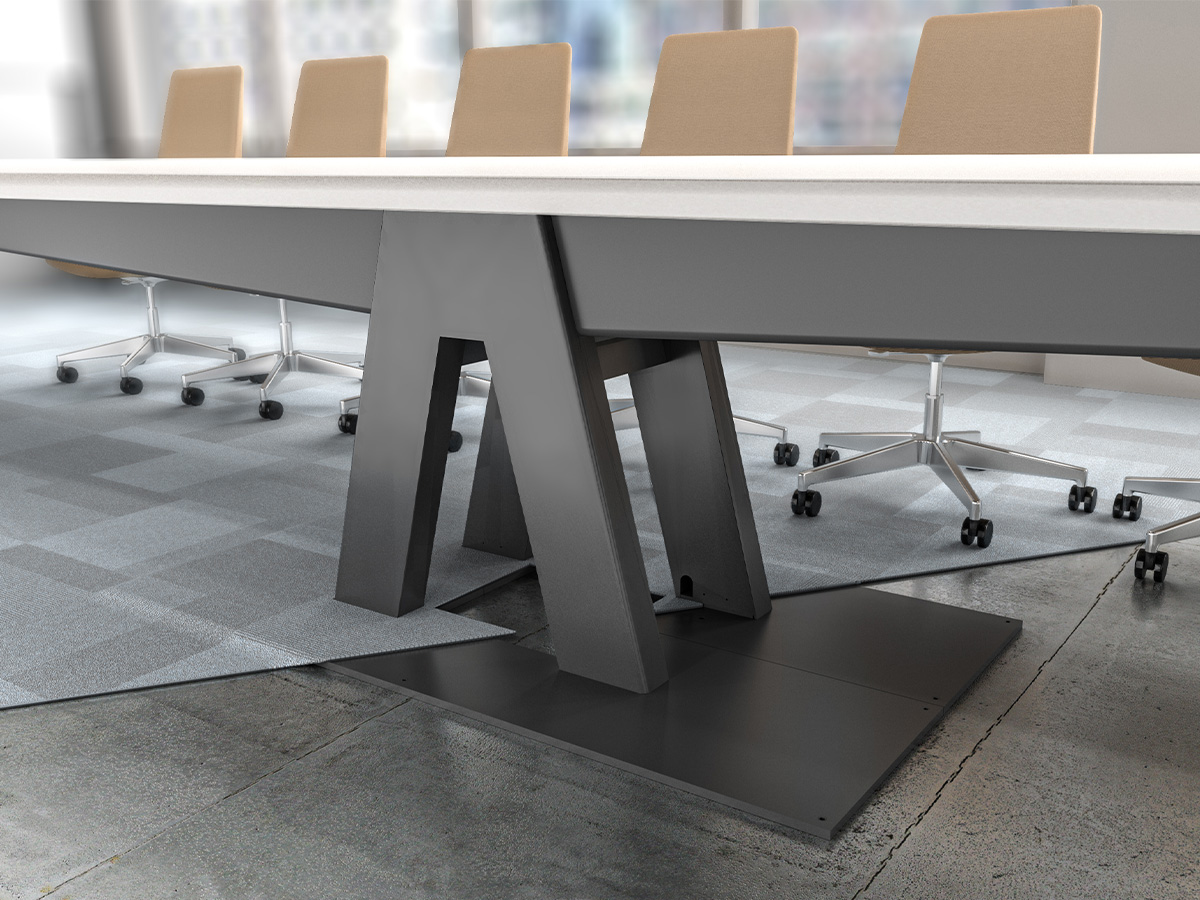 Equilibrium with freestanding base. 